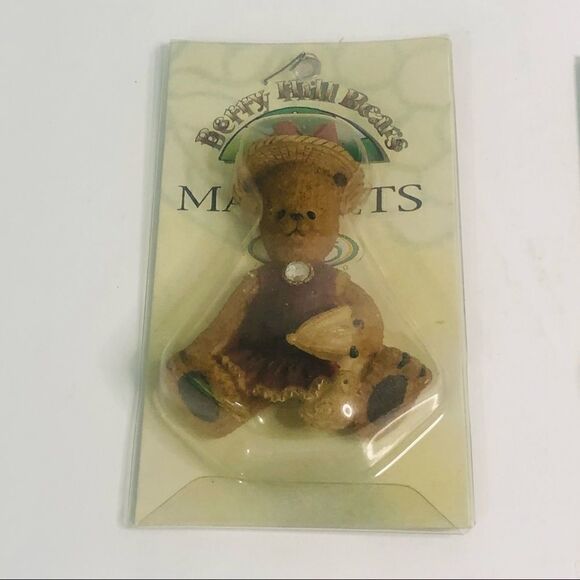 berry hill magnet pair cottage core 2000s novelty bear magnets refrigerator kitc - Picture 2 of 8